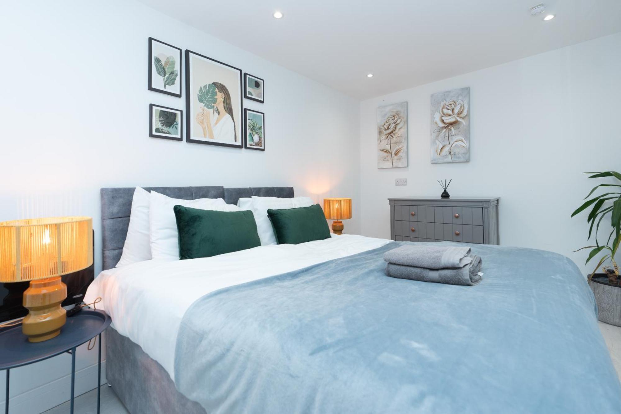 Estwood - Gated House Villa Southampton Luaran gambar