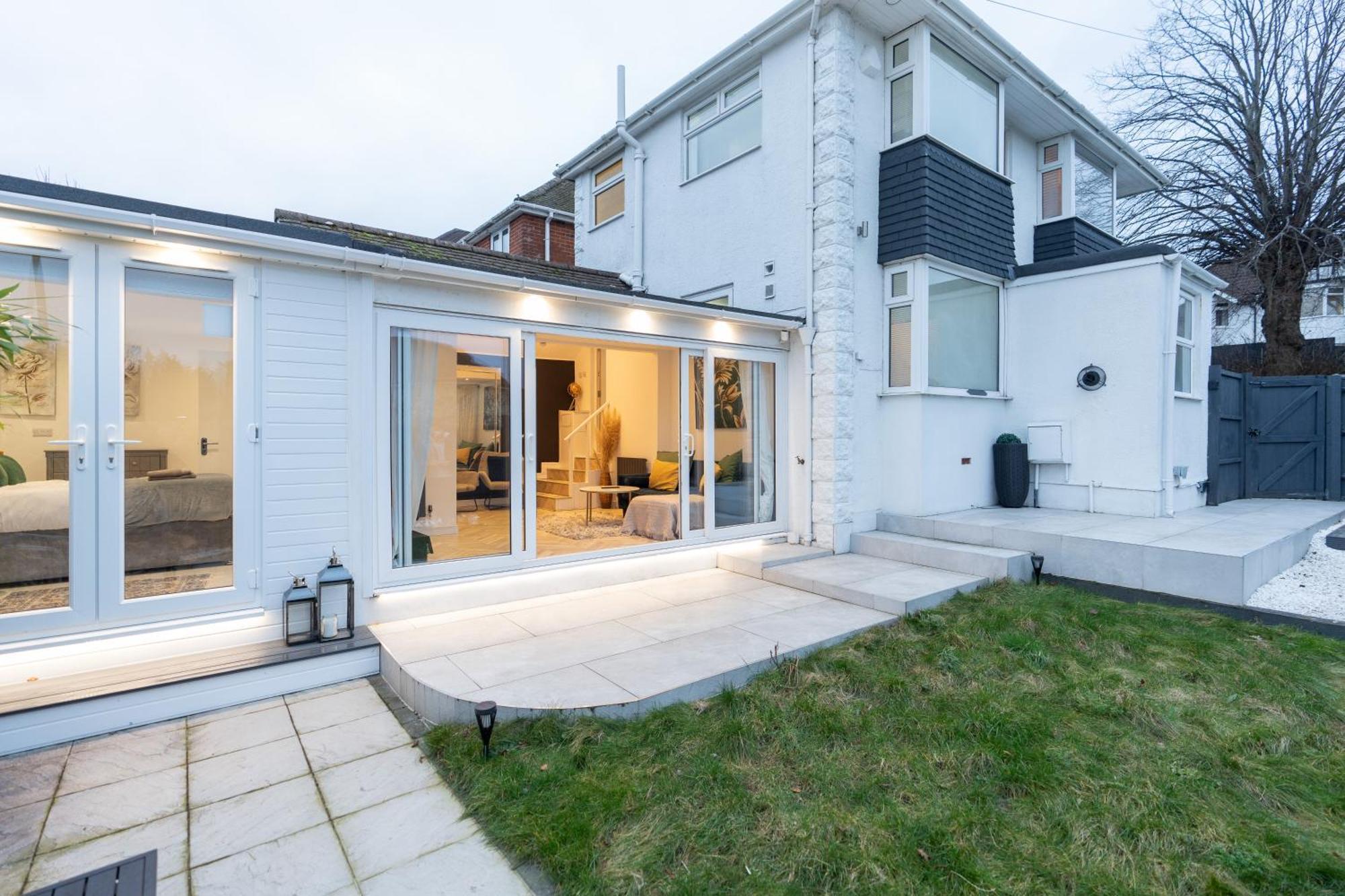 Estwood - Gated House Villa Southampton Luaran gambar